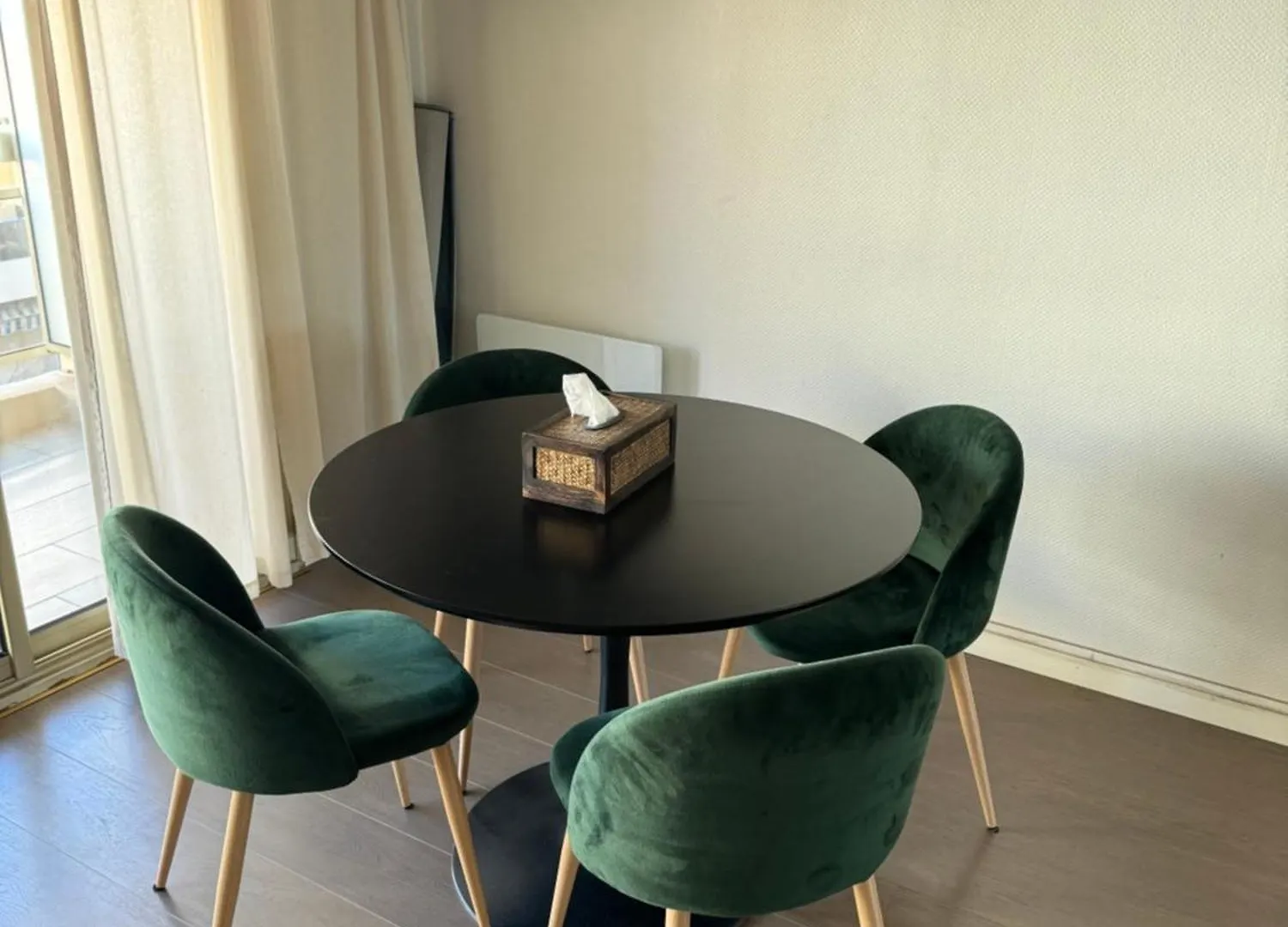 Modern 60M2 Apartment With 2 Balconies, At 50 Meters From Sea Antibes